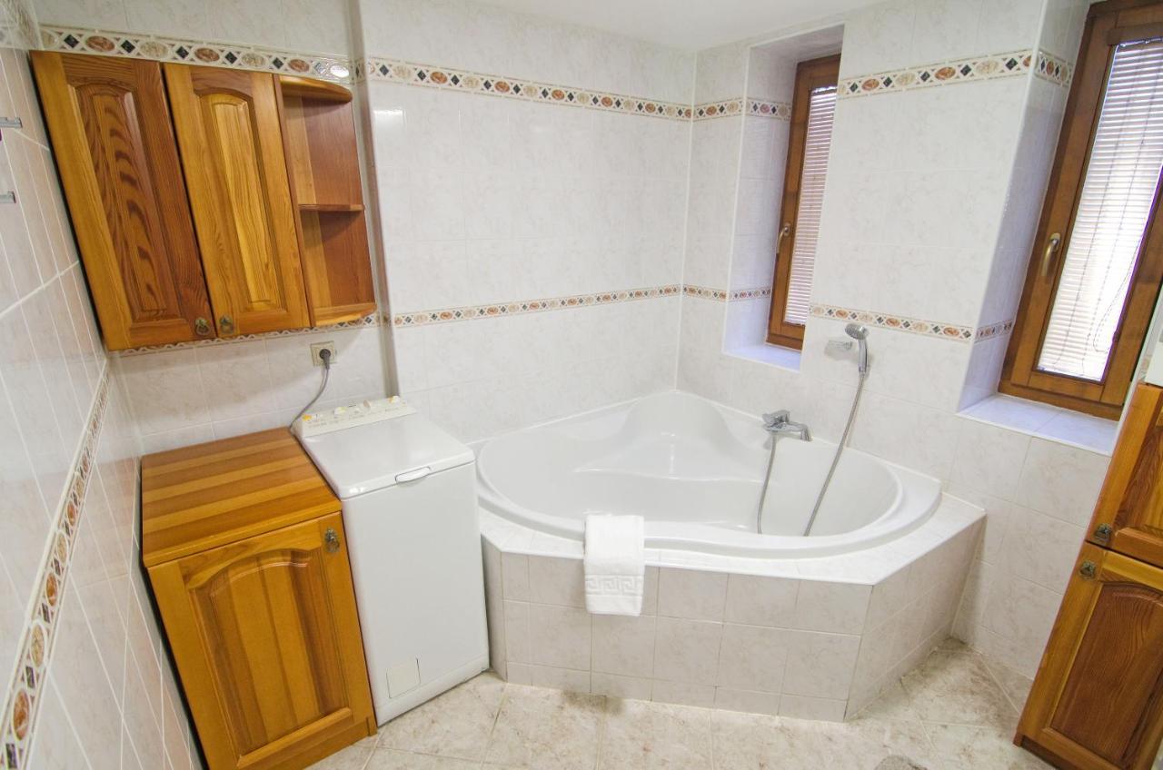Stefanik By Zazi Apartment *